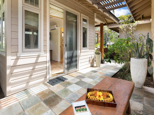 Single Level Four Bedroom Luxury Vacation Villa Waimea
