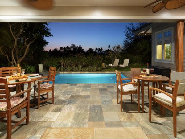 Single Level Four Bedroom Luxury Vacation Villa Waimea