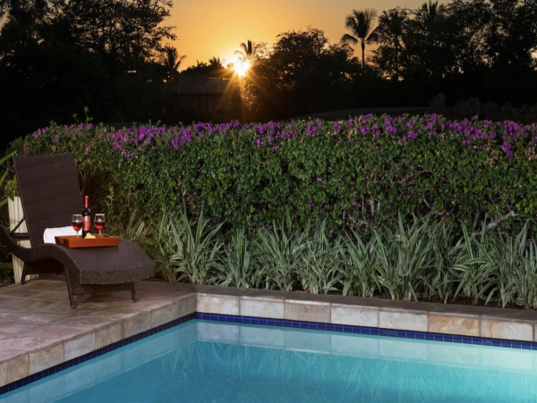 Single Level Four Bedroom Luxury Vacation Villa Waimea