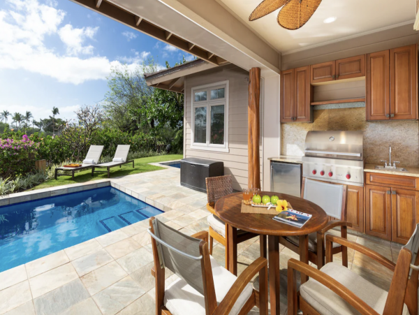 Single Level Four Bedroom Luxury Vacation Villa Waimea