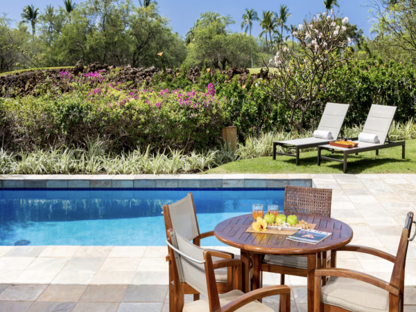 Single Level Four Bedroom Luxury Vacation Villa Waimea