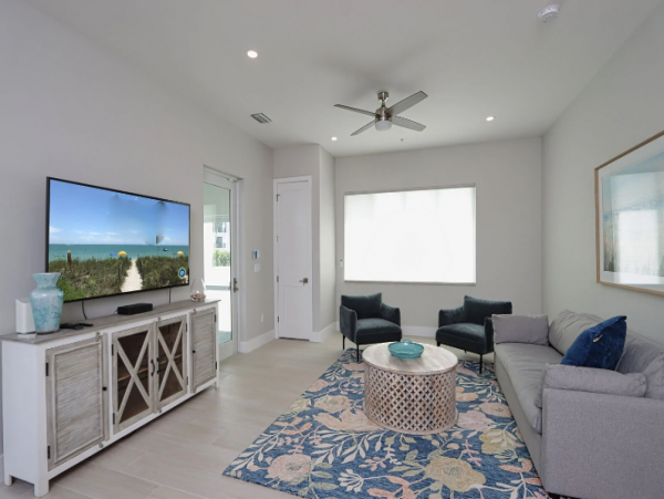 Lovely Naples Vacation Condo with Boat Dock