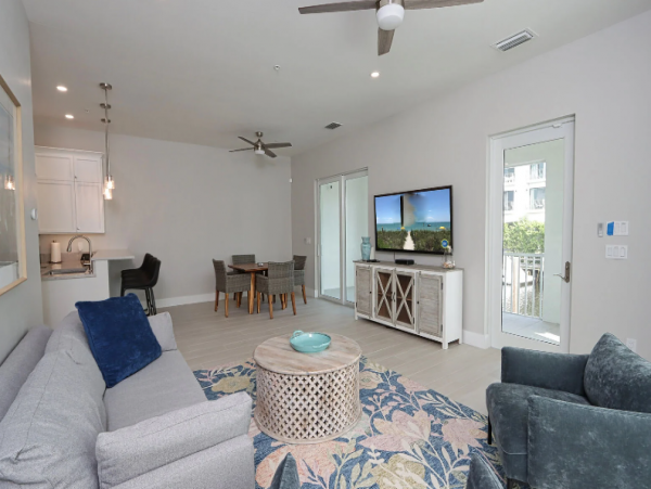 Lovely Naples Vacation Condo with Boat Dock