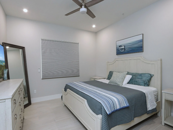 Lovely Naples Vacation Condo with Boat Dock