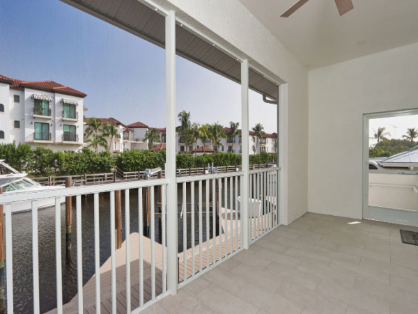 Lovely Naples Vacation Condo with Boat Dock