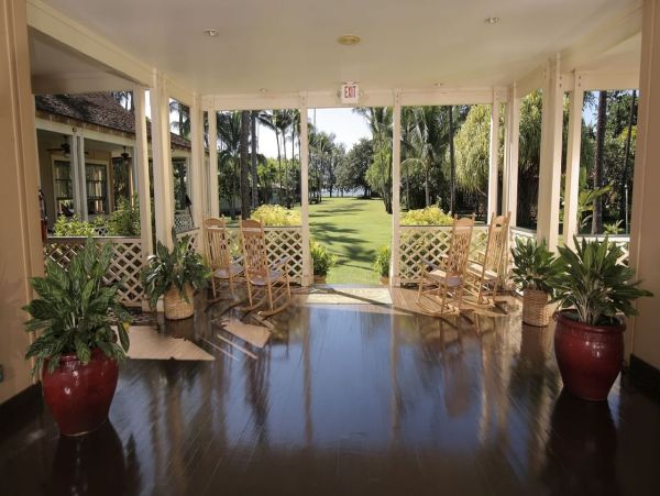 Oceanfront Vacation Cottage Studio in Waimea