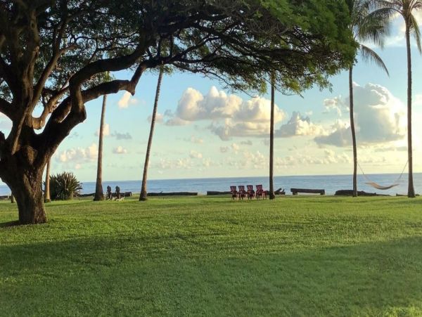 2 Bedroom Cottage in Waimea in the Perfect Spot with Shared Pool