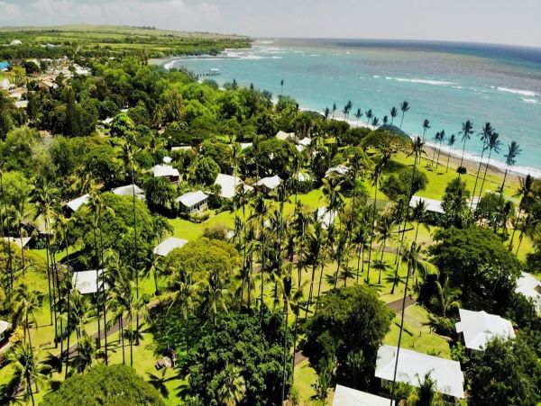 2 Bedroom Cottage in Waimea in the Perfect Spot with Shared Pool
