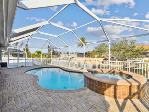 Four Bedroom Canal Front Vacation Rental in Cape Coral