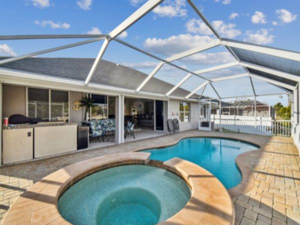Four Bedroom Canal Front Vacation Rental in Cape Coral