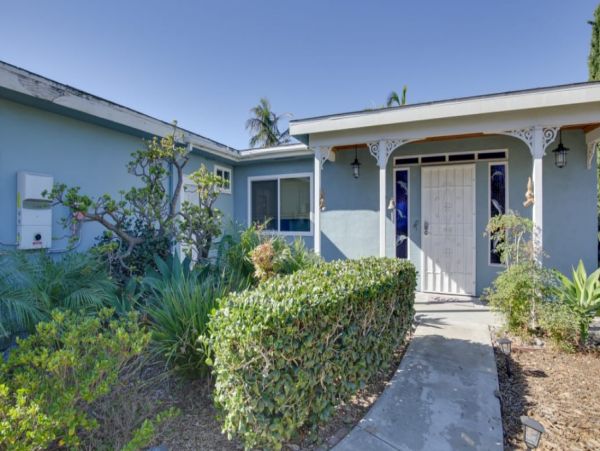 San Diego Three Bedroom Vacation Home with Private Pool and Spa