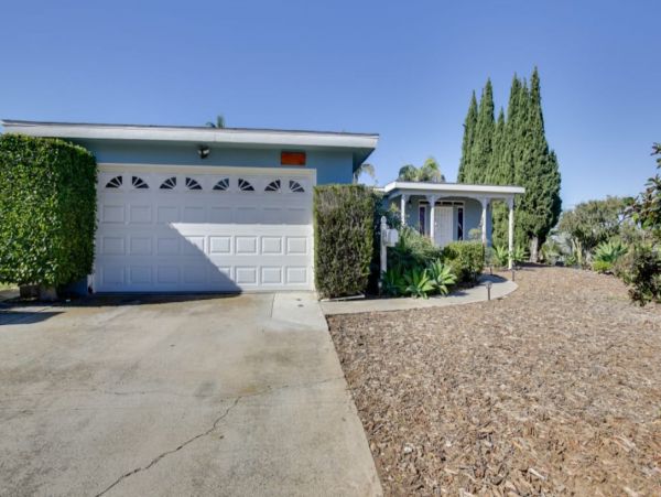 San Diego Three Bedroom Vacation Home with Private Pool and Spa