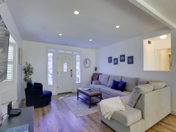 San Diego Three Bedroom Vacation Home with Private Pool and Spa