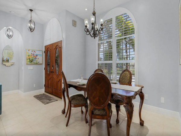 Stunning Canal Views from this Three Bedroom Vacation Home
