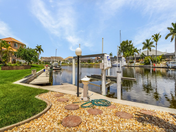 Stunning Canal Views from this Three Bedroom Vacation Home