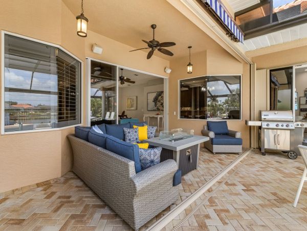Stunning Canal Views from this Three Bedroom Vacation Home