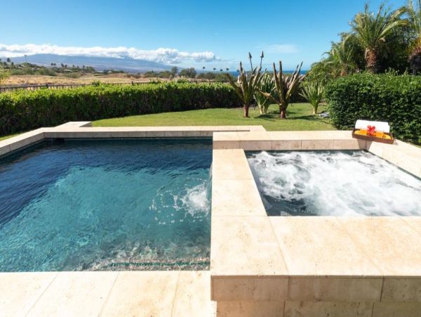 Luxury Hawaiian Retreat Beach Club Access - Waimea Vacation Villa