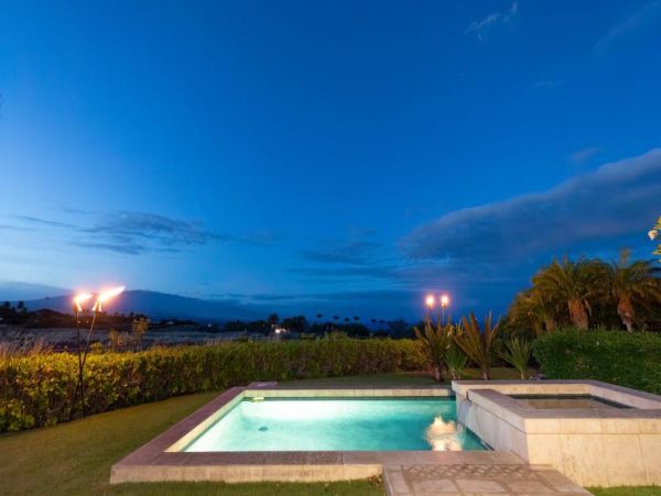 Luxury Hawaiian Retreat Beach Club Access - Waimea Vacation Villa