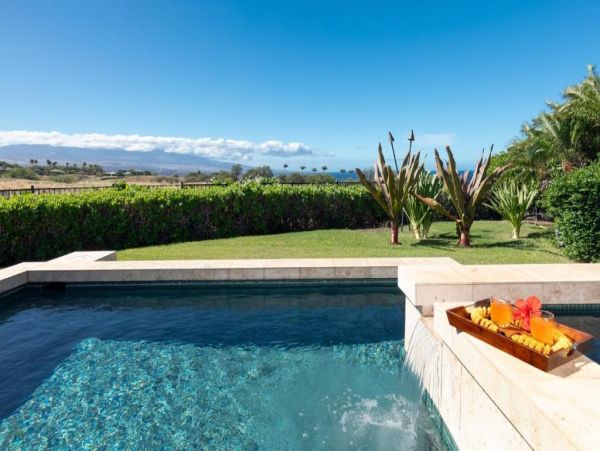 Luxury Hawaiian Retreat Beach Club Access - Waimea Vacation Villa
