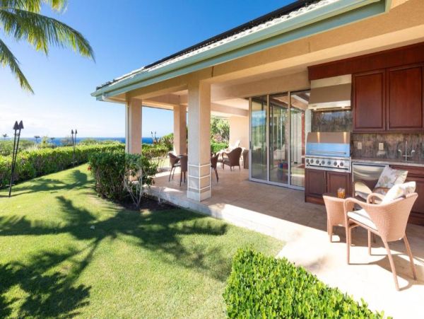 Luxury Hawaiian Retreat Beach Club Access - Waimea Vacation Villa