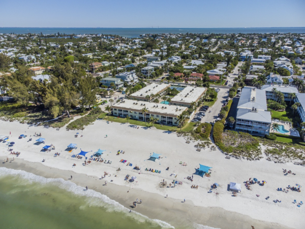 Just In! What A Lovely New 2 Bedroom Beach Condo in Holmes Beach
