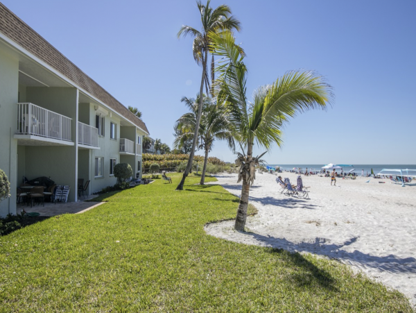 Just In! What A Lovely New 2 Bedroom Beach Condo in Holmes Beach