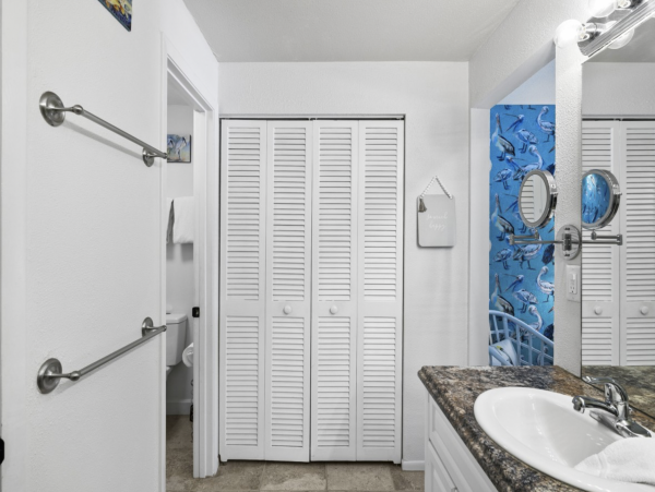 Just In! What A Lovely New 2 Bedroom Beach Condo in Holmes Beach