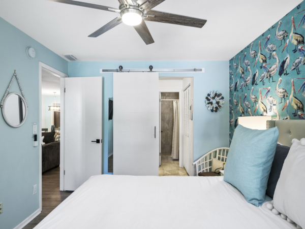 Just In! What A Lovely New 2 Bedroom Beach Condo in Holmes Beach