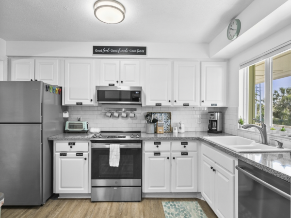 Just In! What A Lovely New 2 Bedroom Beach Condo in Holmes Beach