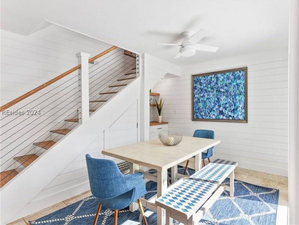 Beautiful 6 Bedroom Vacation Rental with Guest House