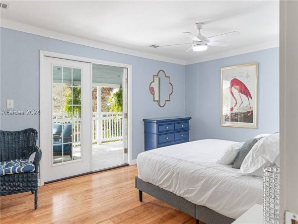 Beautiful 6 Bedroom Vacation Rental with Guest House