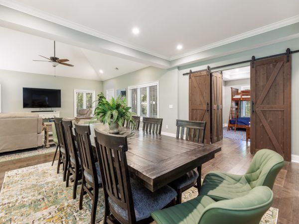 Charming Home 5 Min Walk to Beach in South Forest Beach