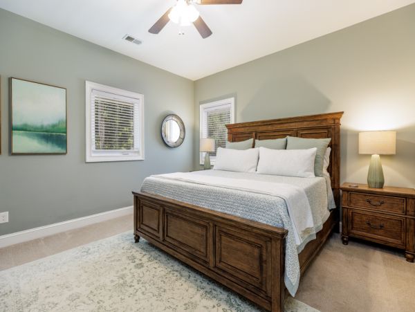 Charming Home 5 Min Walk to Beach in South Forest Beach