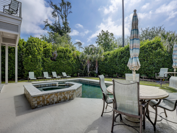 Lovely Second-Row Ocean View Vacation Rental 6 Bedrooms