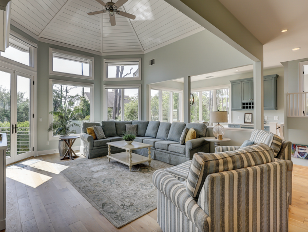 Lovely Second-Row Ocean View Vacation Rental 6 Bedrooms