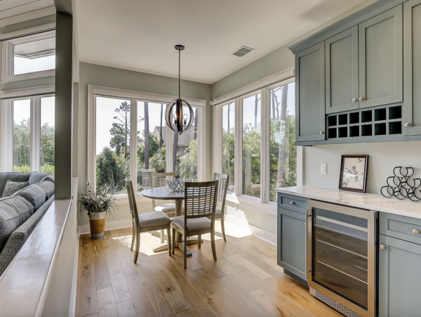 Lovely Second-Row Ocean View Vacation Rental 6 Bedrooms