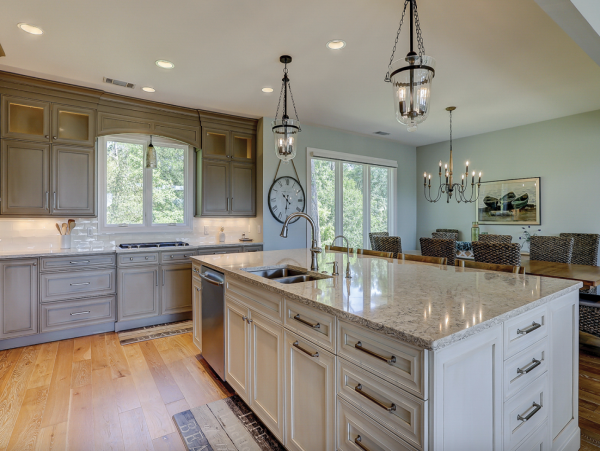Lovely Second-Row Ocean View Vacation Rental 6 Bedrooms