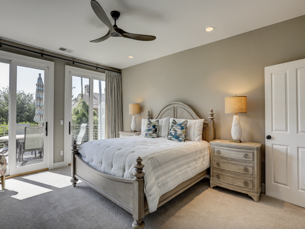 Lovely Second-Row Ocean View Vacation Rental 6 Bedrooms