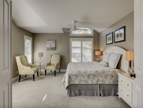 Lovely Second-Row Ocean View Vacation Rental 6 Bedrooms