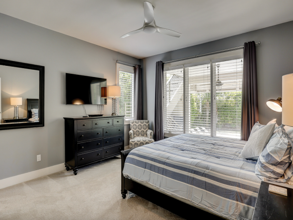Lovely Second-Row Ocean View Vacation Rental 6 Bedrooms