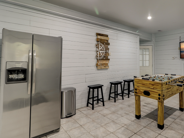 4th Row Ocean Home with 6 Bedrooms in Forest House