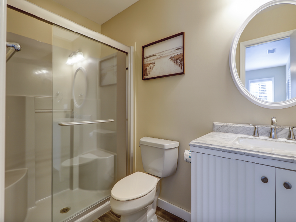 4th Row Ocean Home with 6 Bedrooms in Forest House