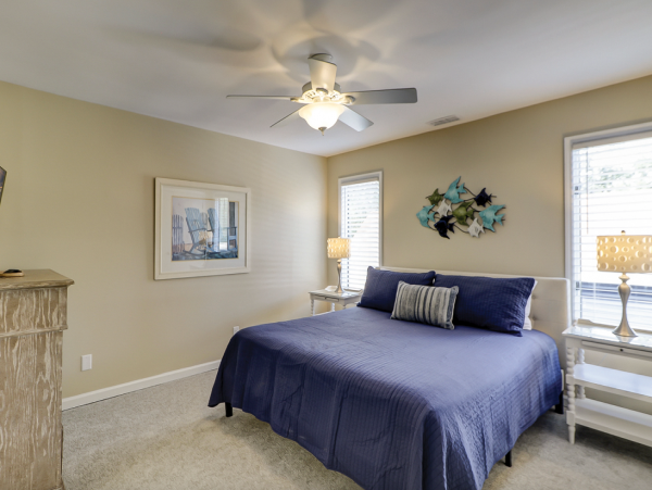 4th Row Ocean Home with 6 Bedrooms in Forest House