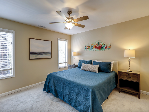 4th Row Ocean Home with 6 Bedrooms in Forest House