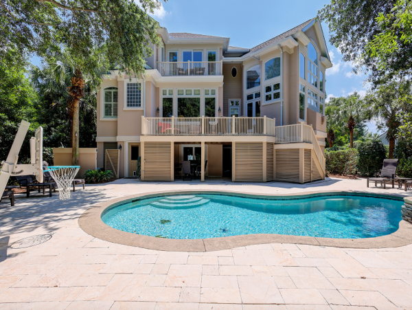 Six Bedroom Vacation Home with Private Pool