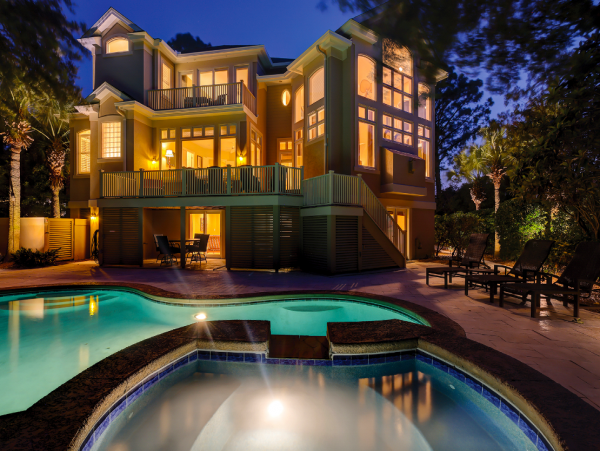Six Bedroom Vacation Home with Private Pool