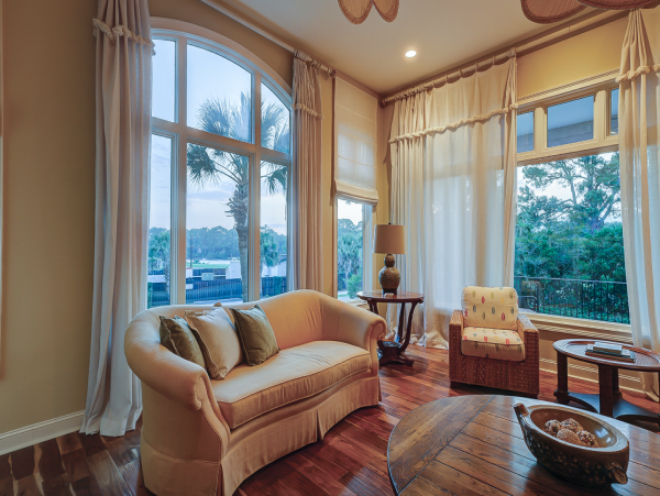 Six Bedroom Vacation Home with Private Pool