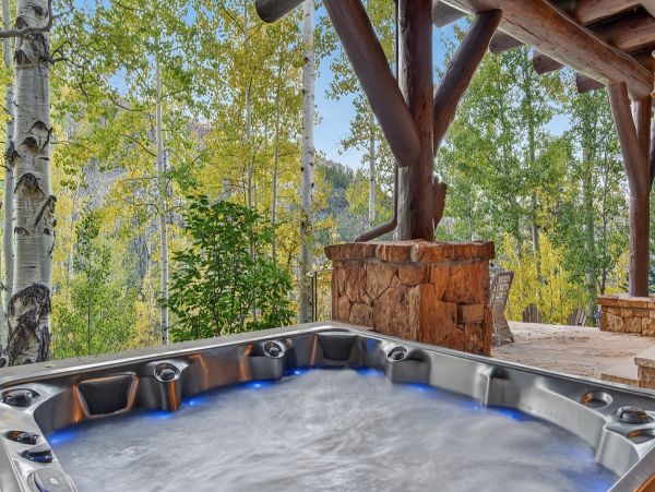 Edwards Vacation Home Six Bedroom