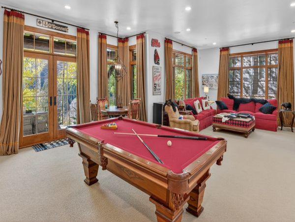 Edwards Vacation Home Six Bedroom