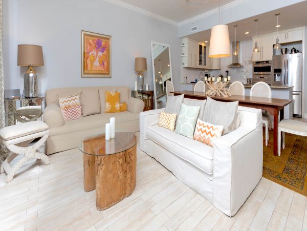 Oceanfront Four Bedroom Stunning Vacation Rental in Cayman Islands
